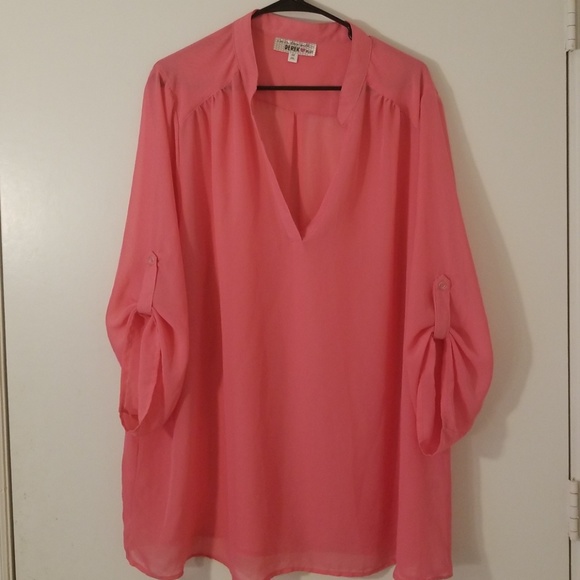 Derek Heart Tops - SOLD: 2-piece bundle top and Jeans